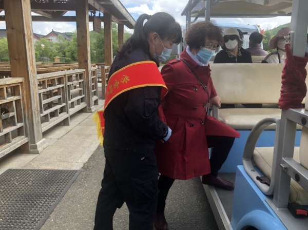 六鼎山文化旅游区:提高服务质量 营造文明新风